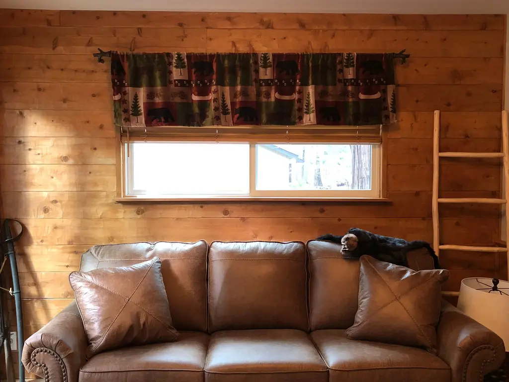Log home