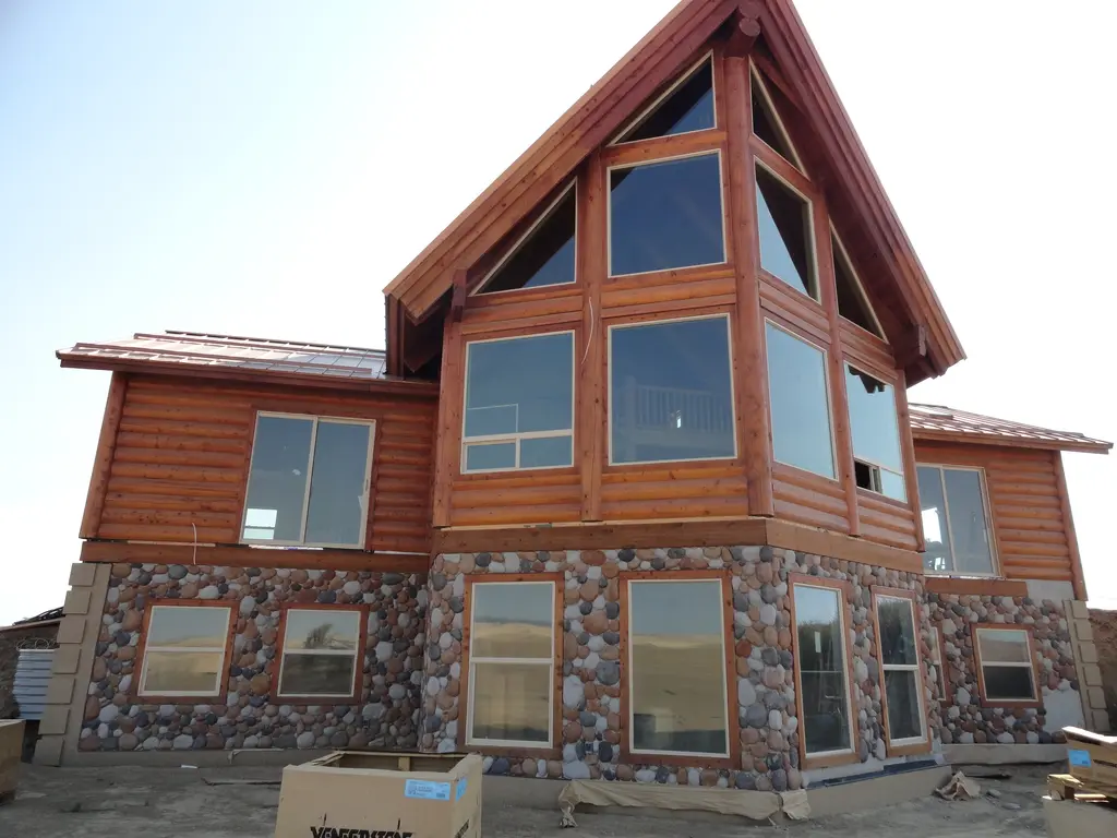 Log home