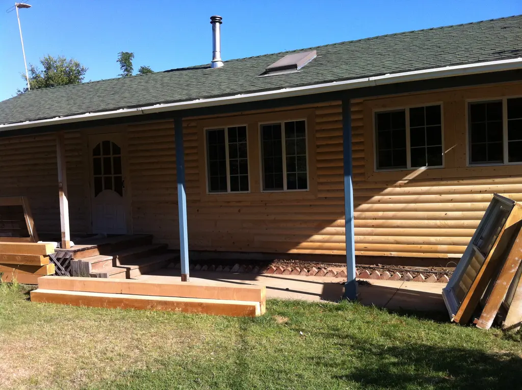 Log home