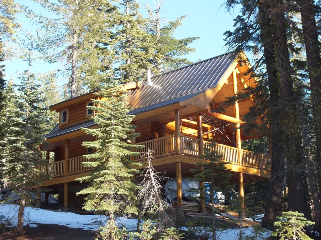 Log home