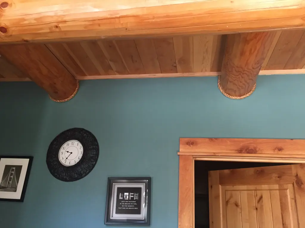 Log home