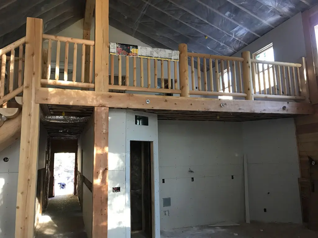 Log home