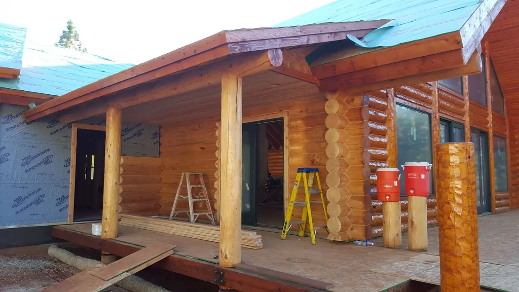 Log home