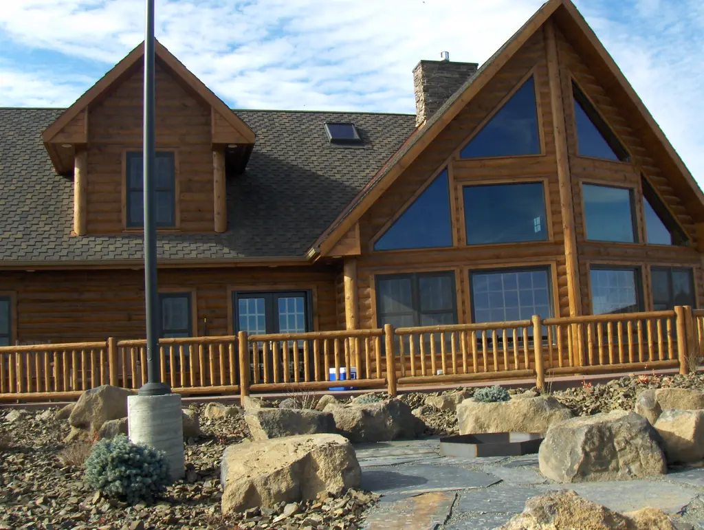 Log home