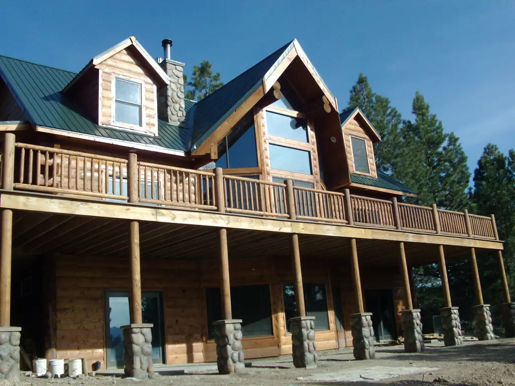 Log home
