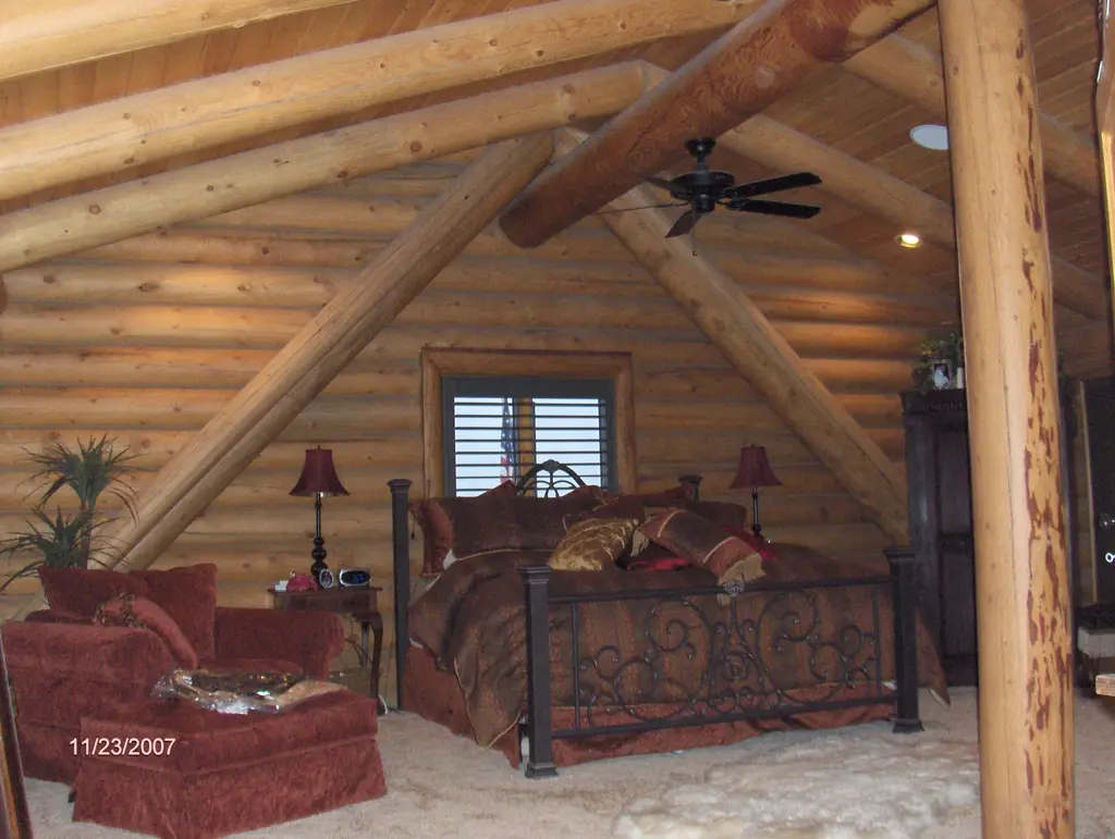 Log home