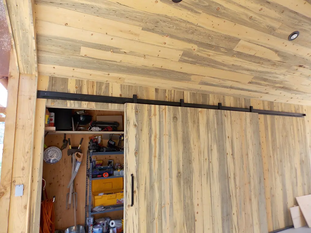 Log home