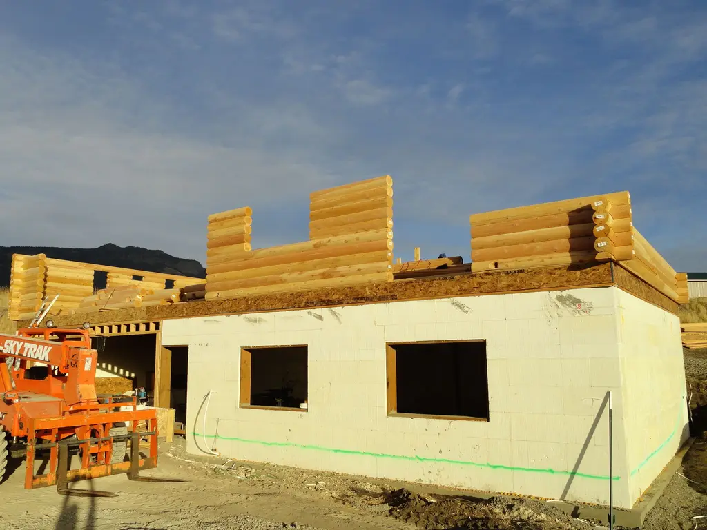 Log home