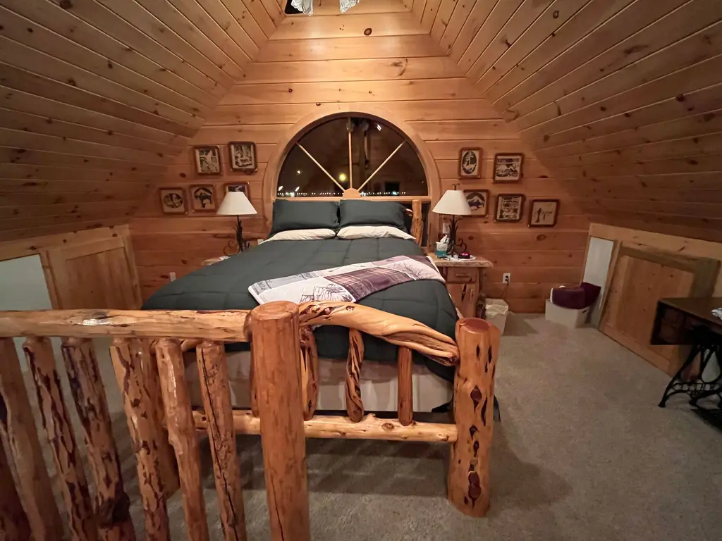 Log home