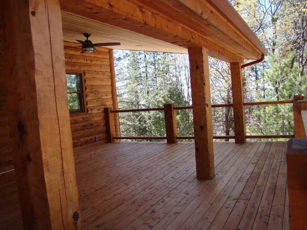 Log home