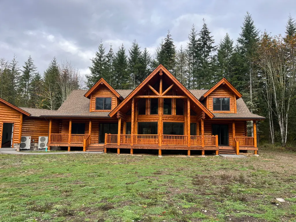 Log home