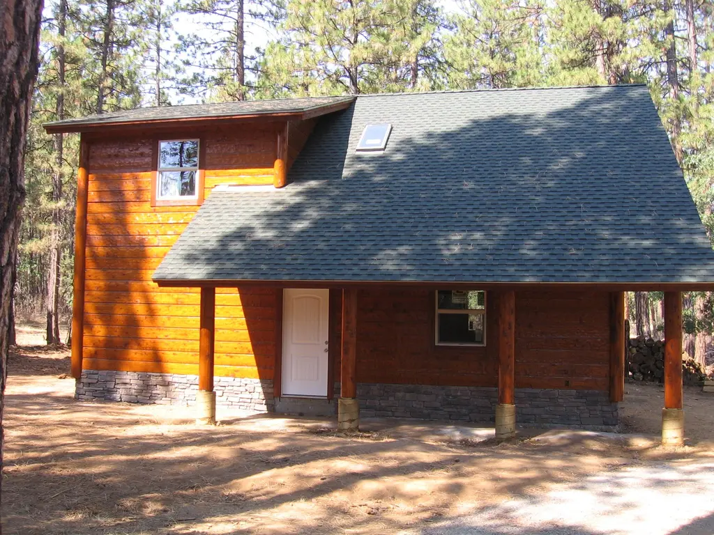 Log home