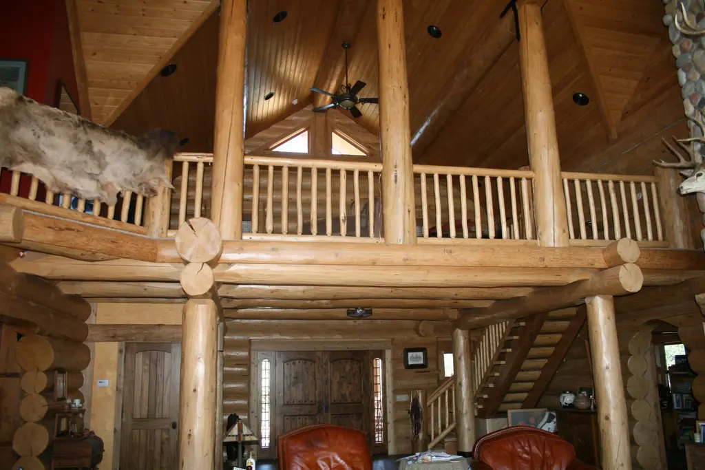 Log home