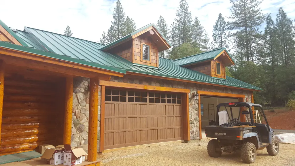 Log home