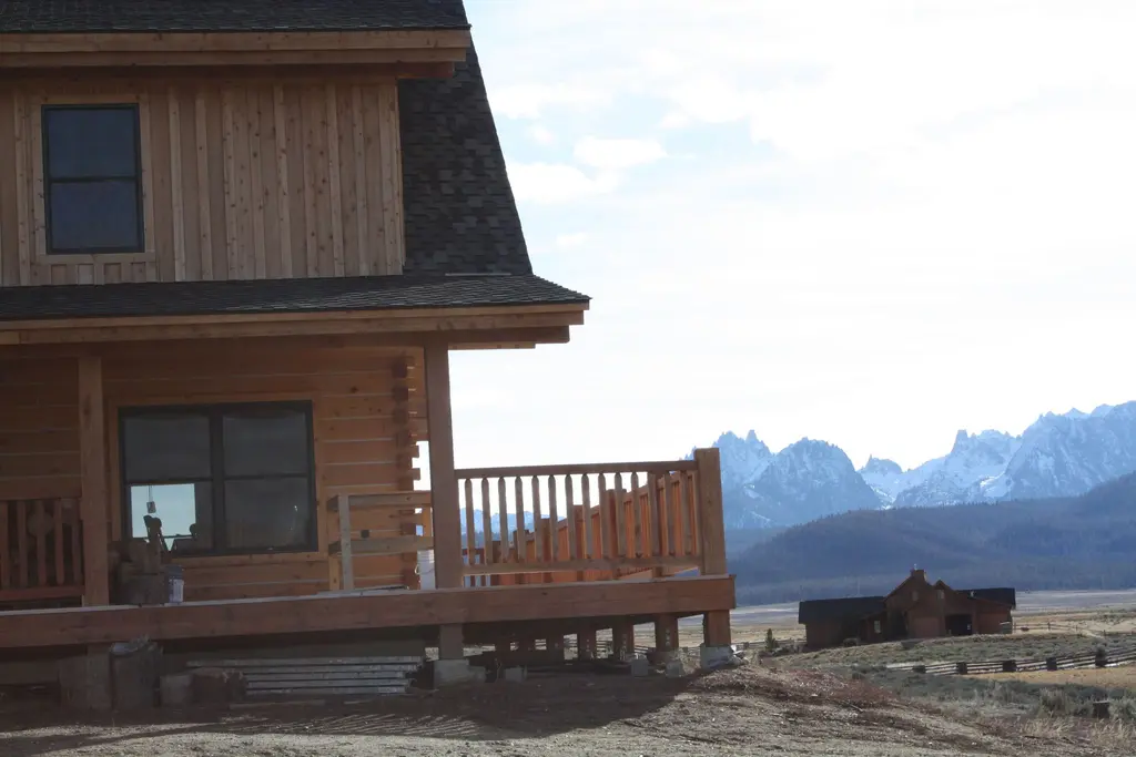 Log home