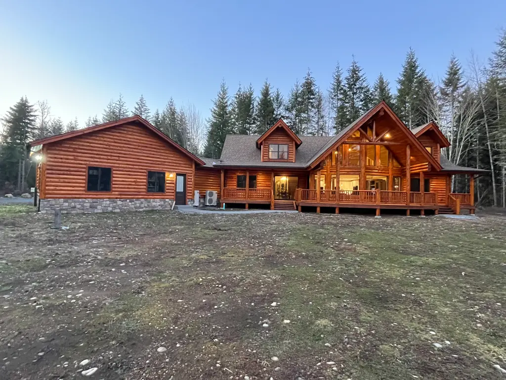 Log home