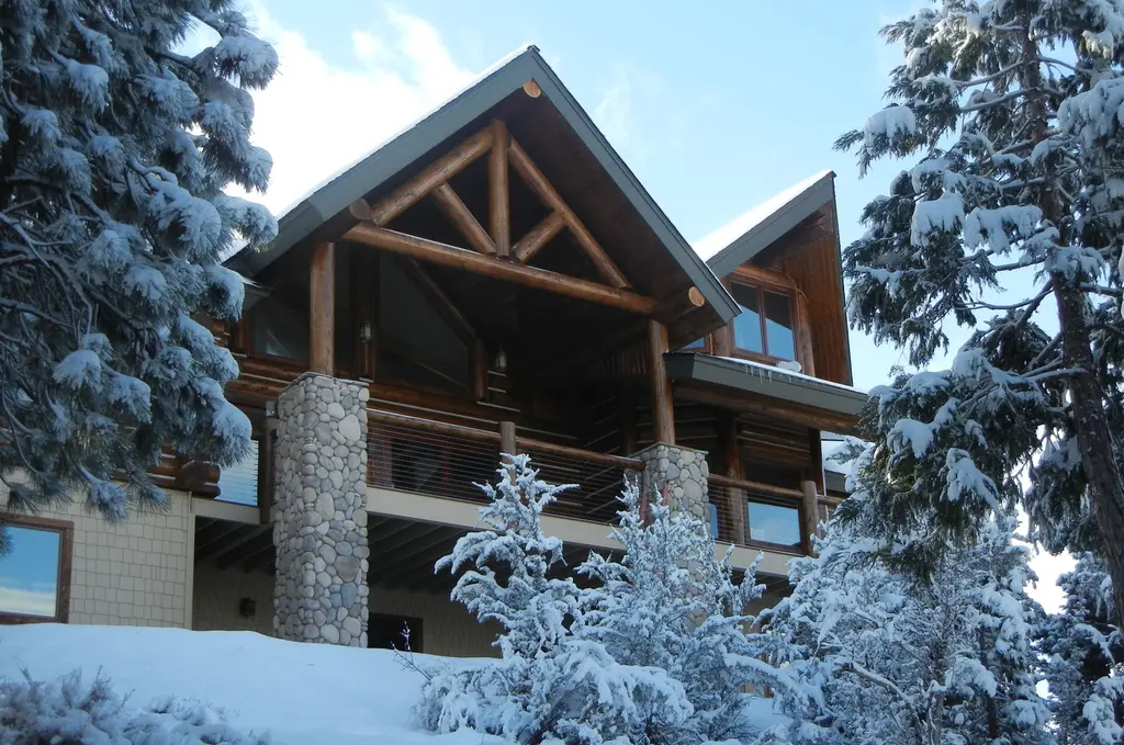 Log home