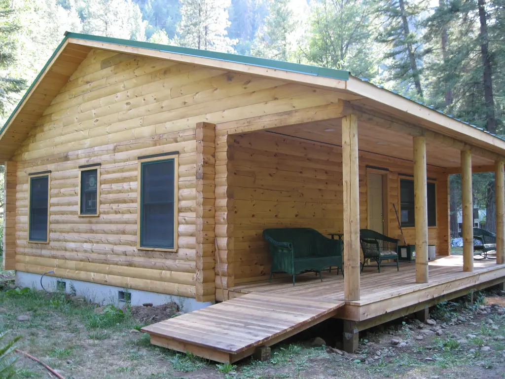 Log home