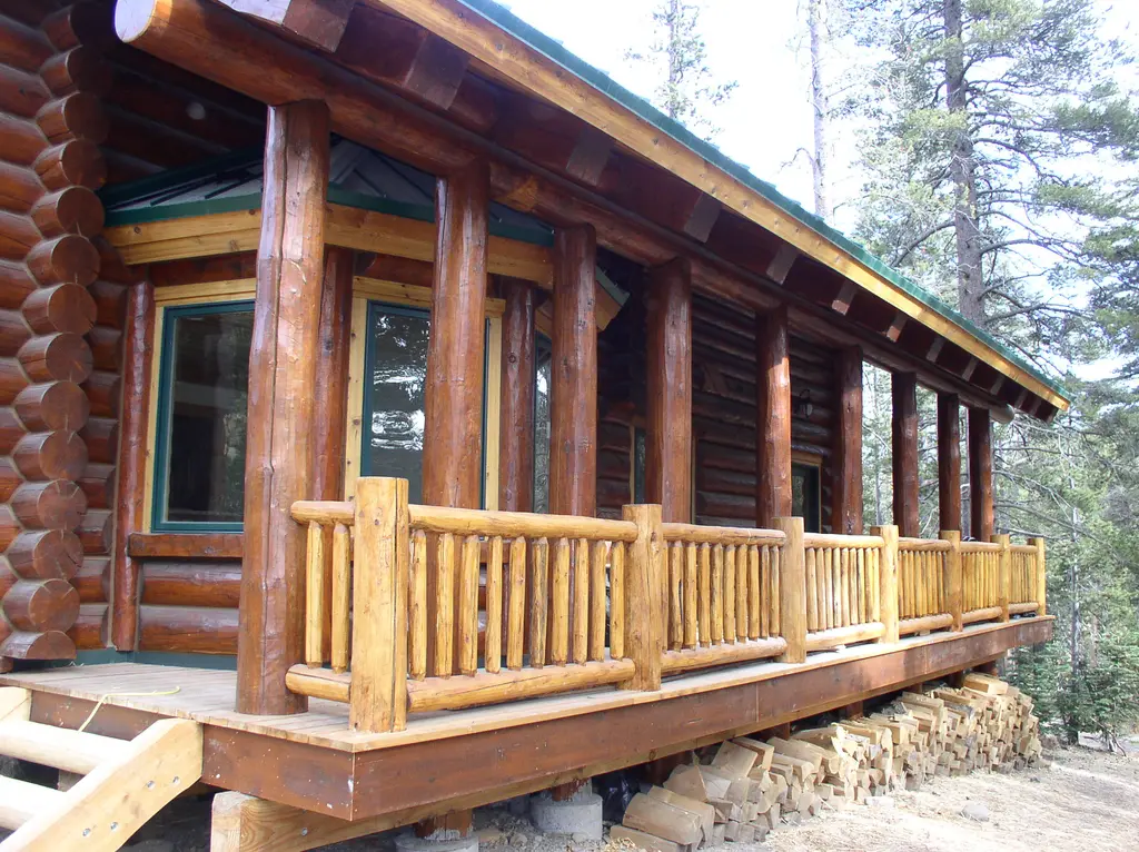 Log home