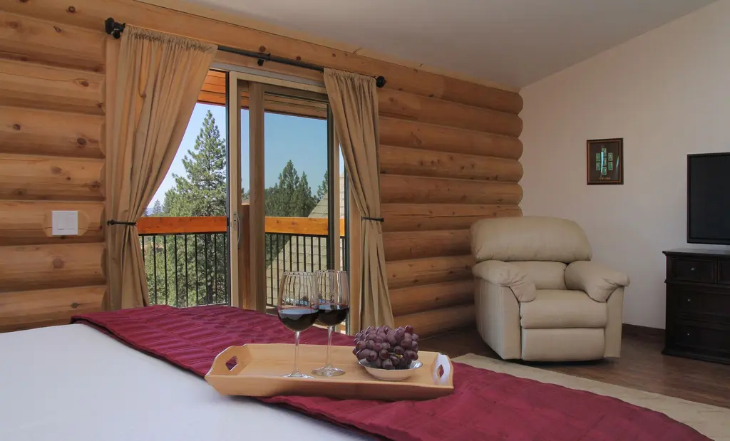 Log home