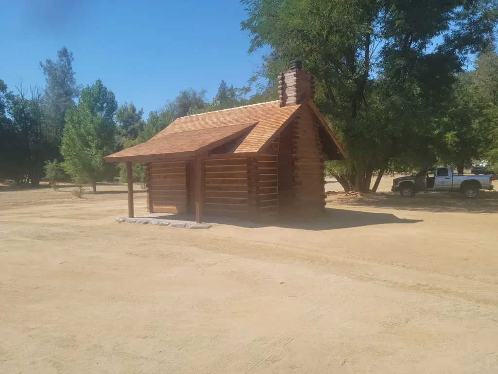 Log home