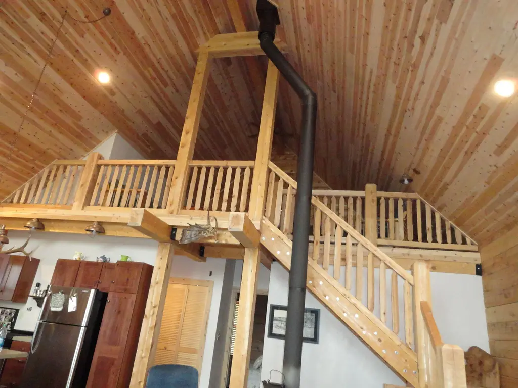 Log home