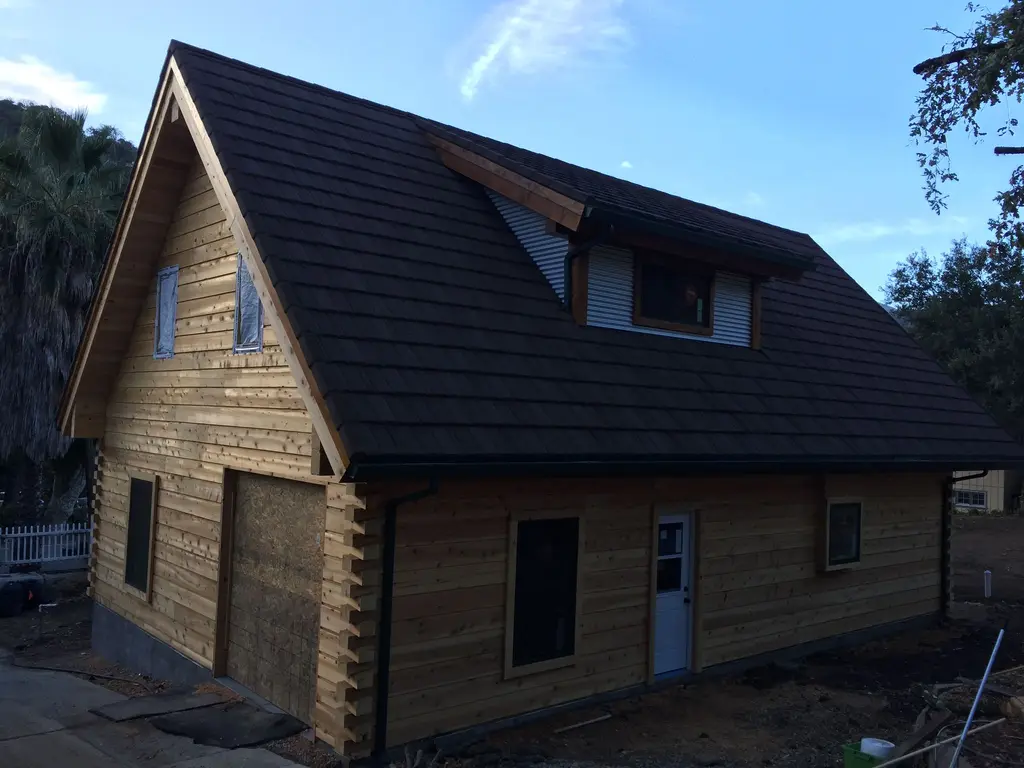 Log home