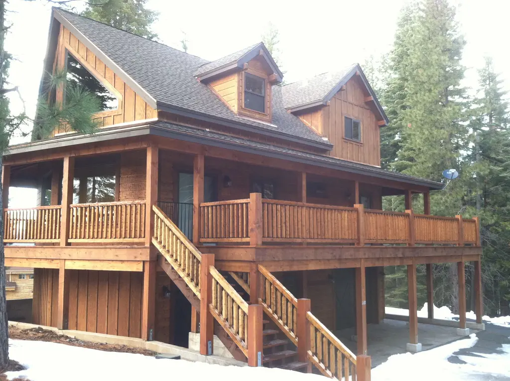 Log home