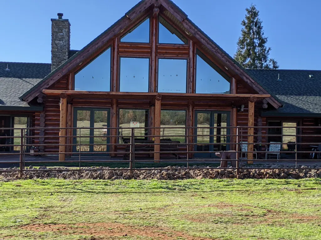 Log home