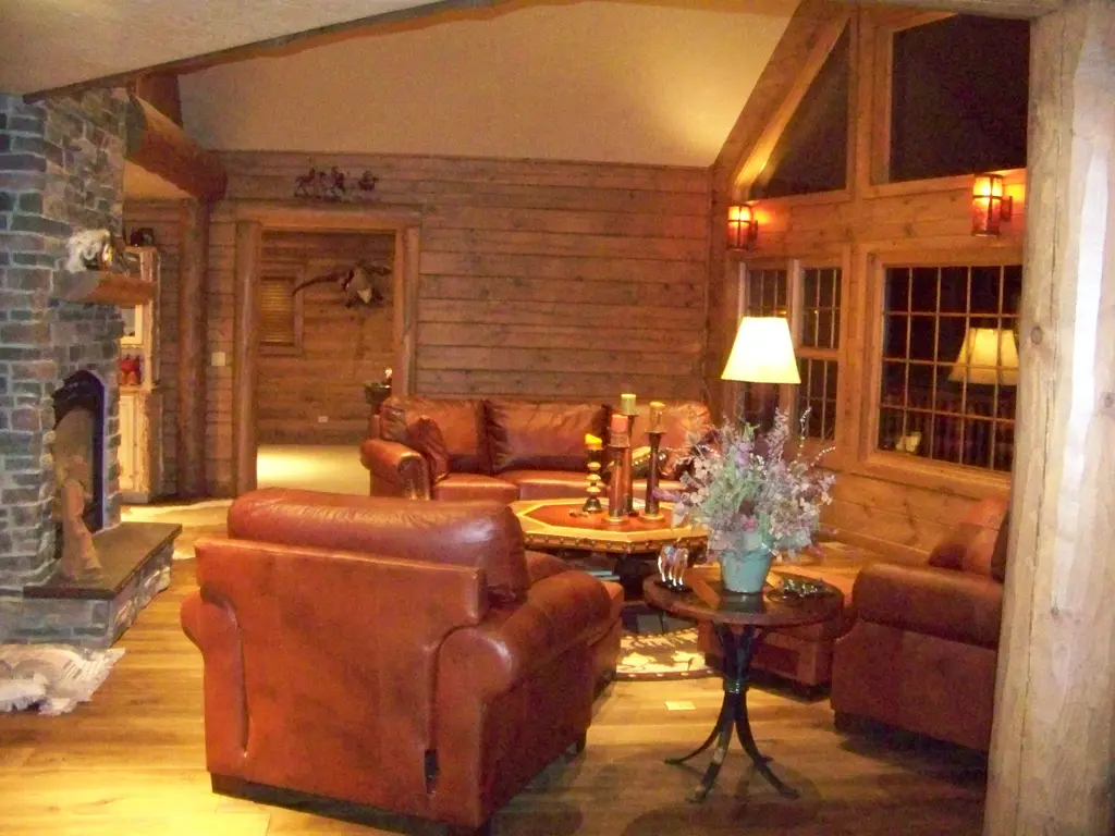 Log home