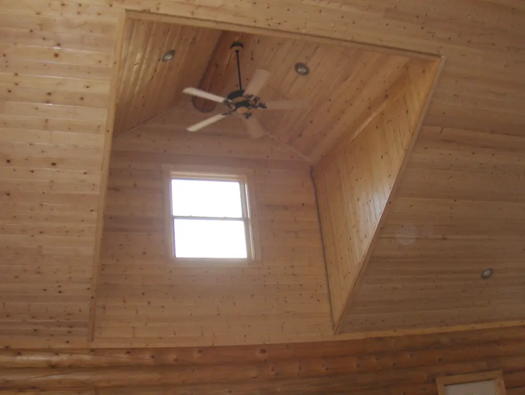Log home