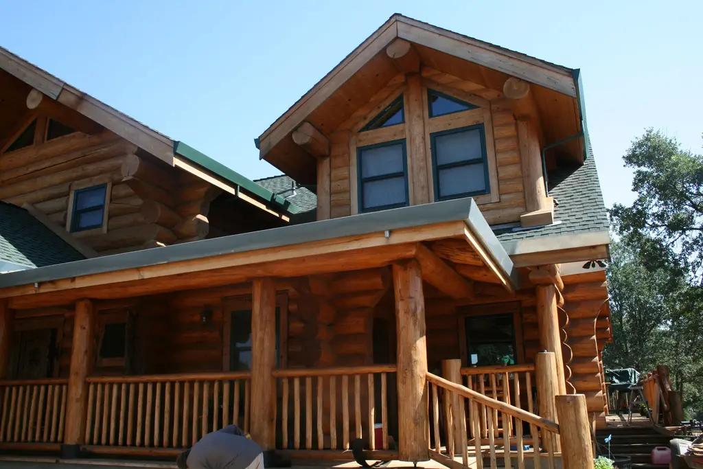 Log home