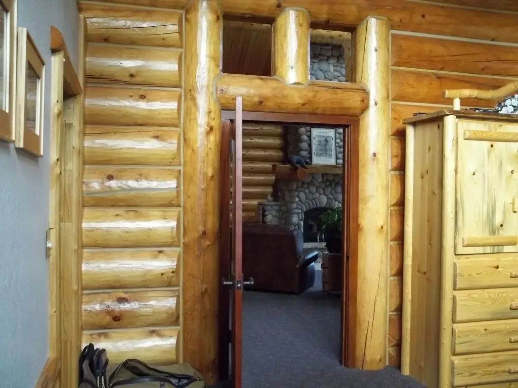 Log home