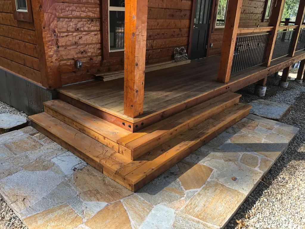 Log home