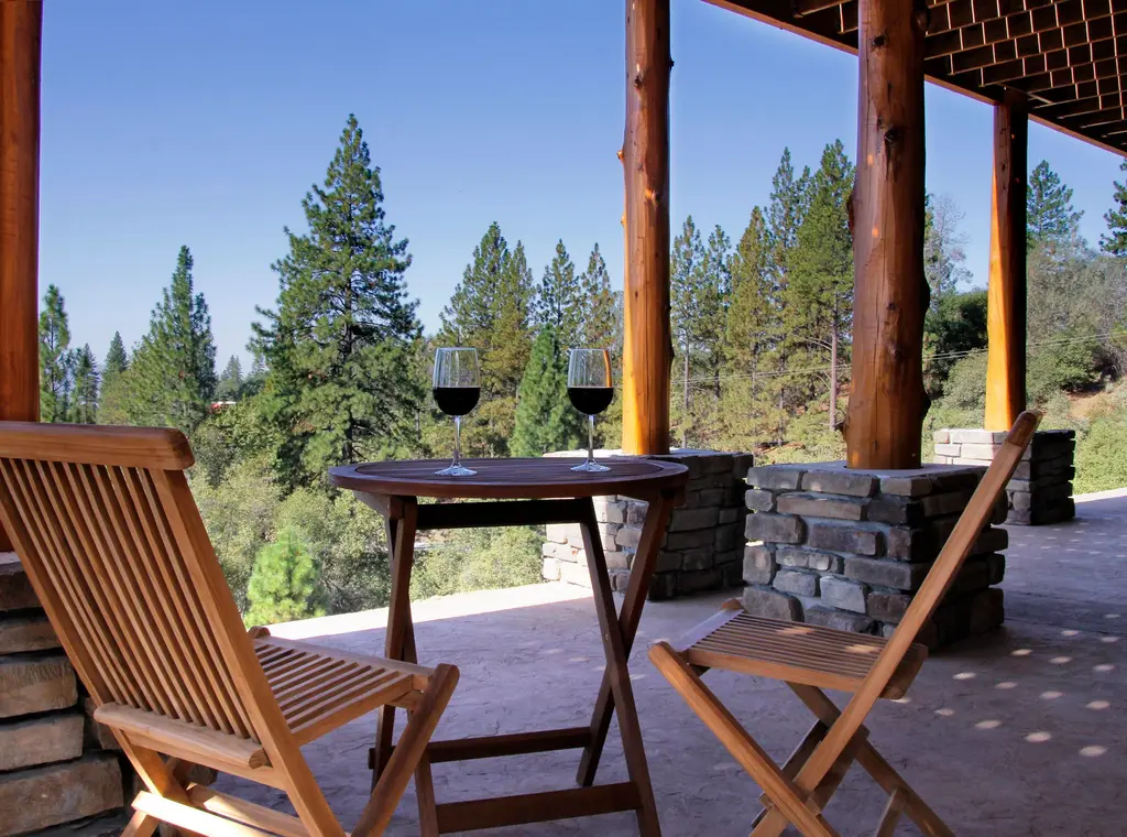 Log home