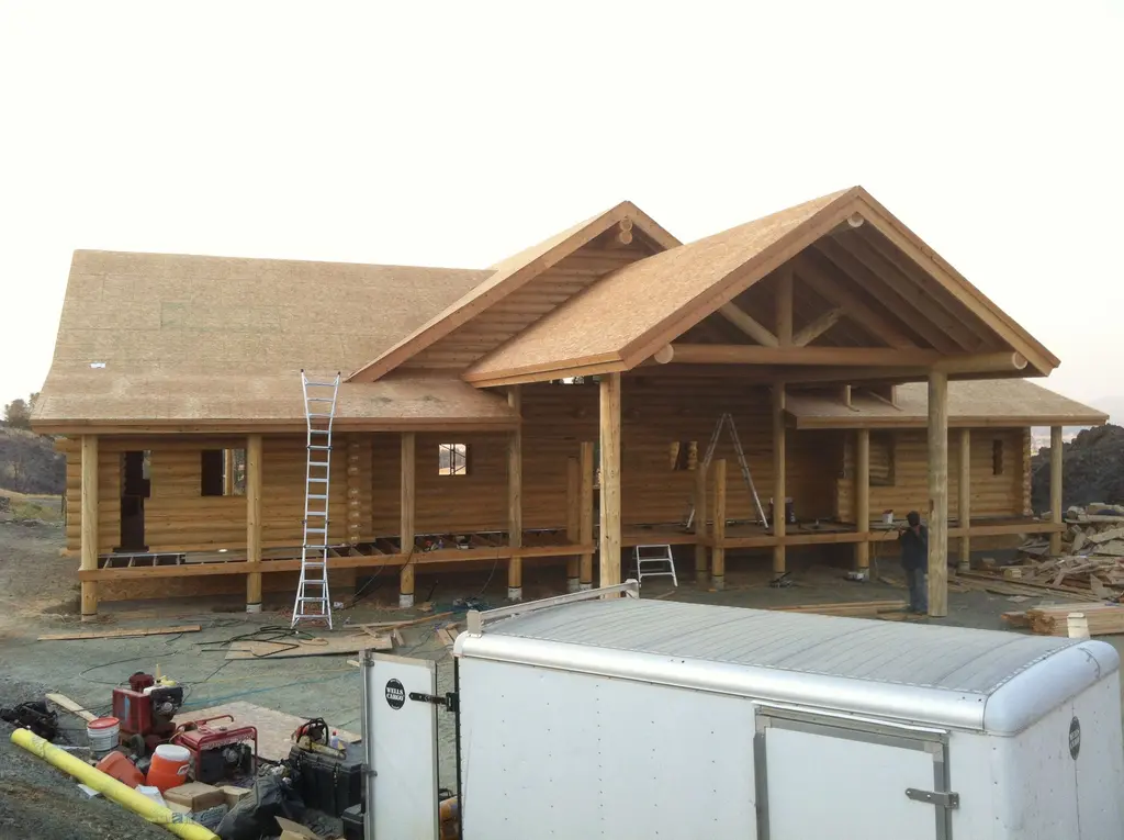 Log home