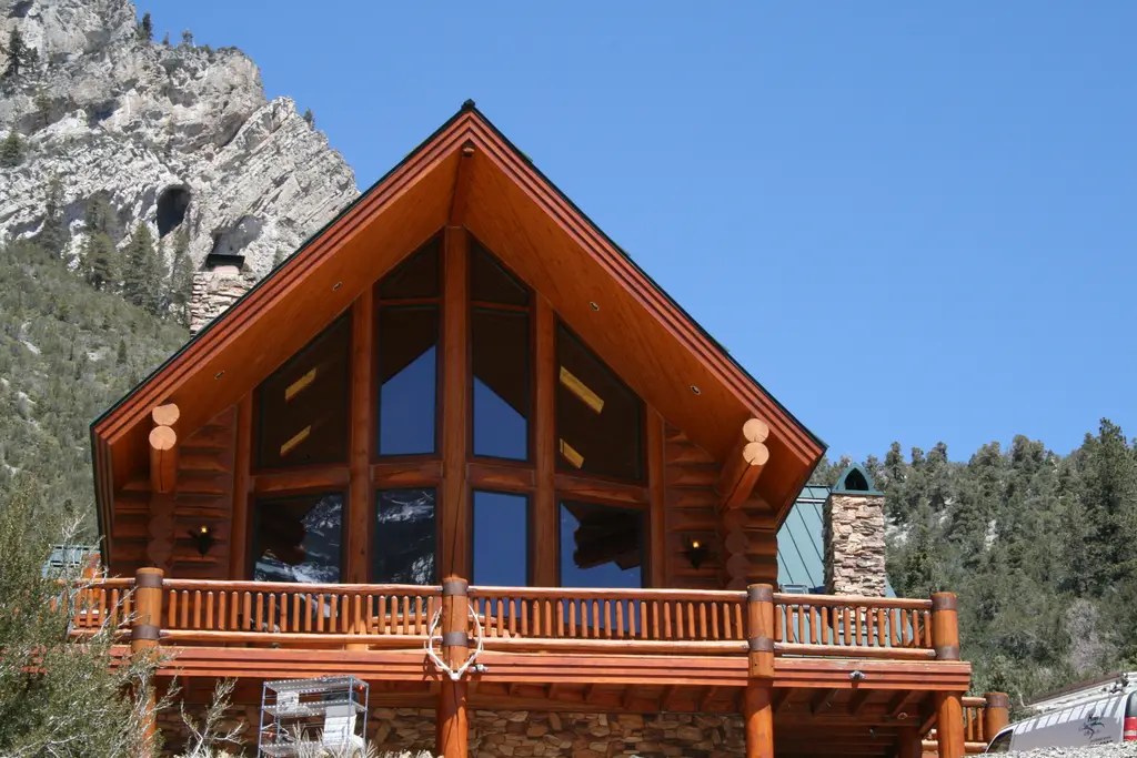 Log home