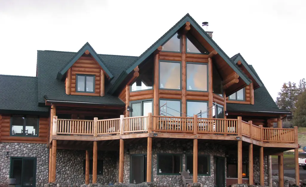Log home
