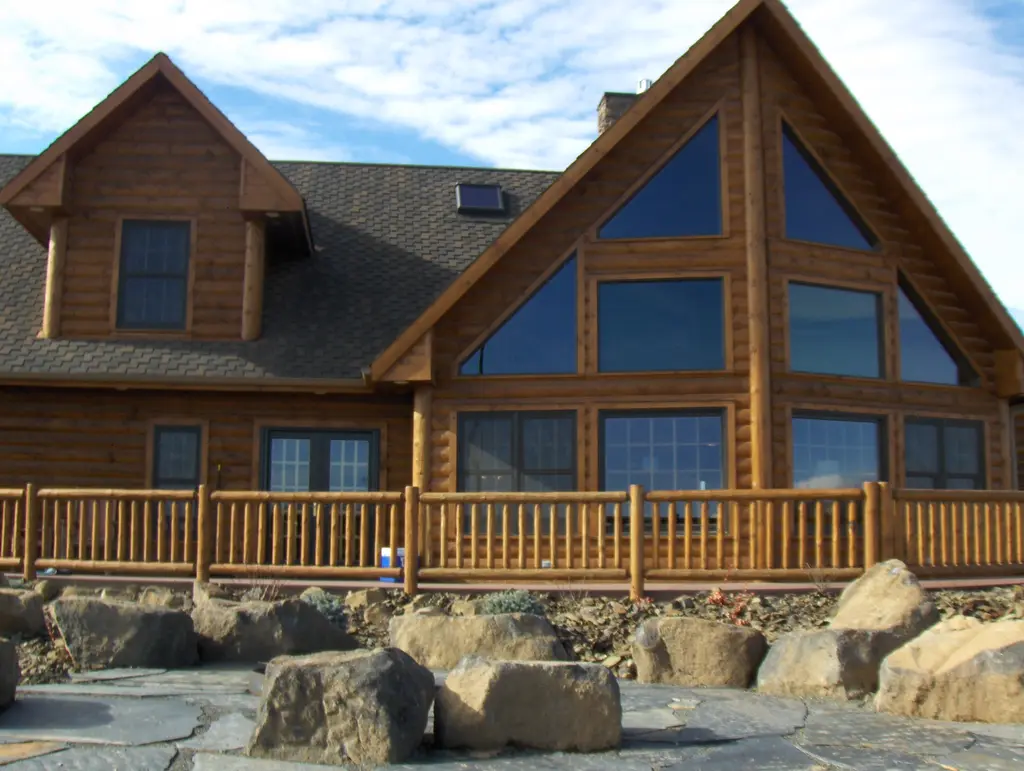 Log home