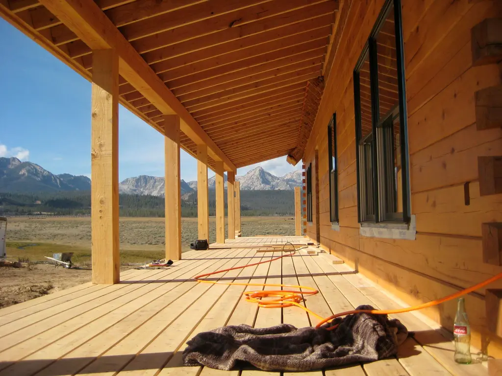 Log home