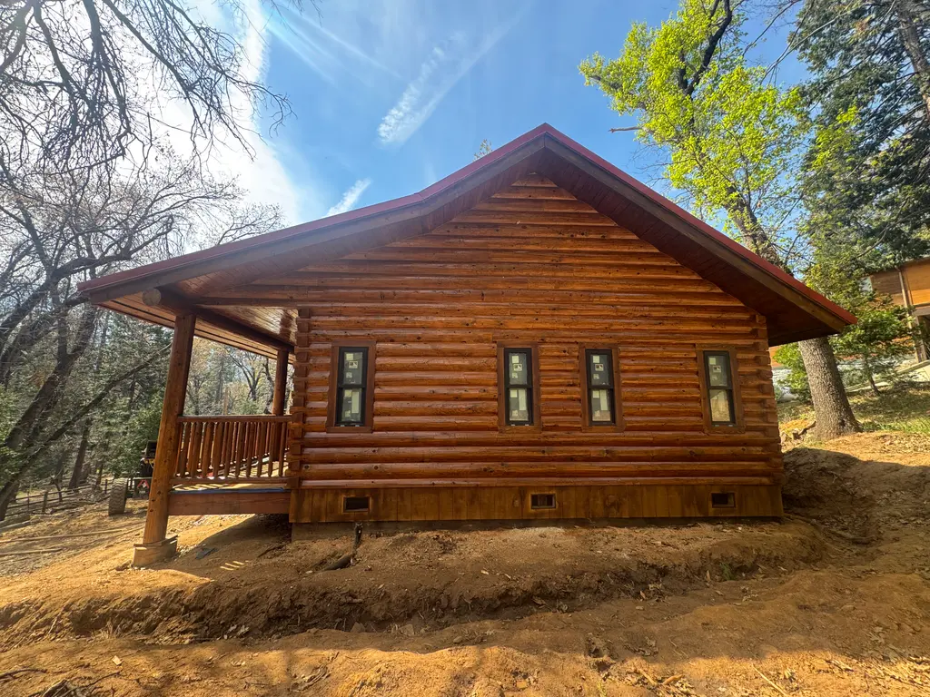 Log home