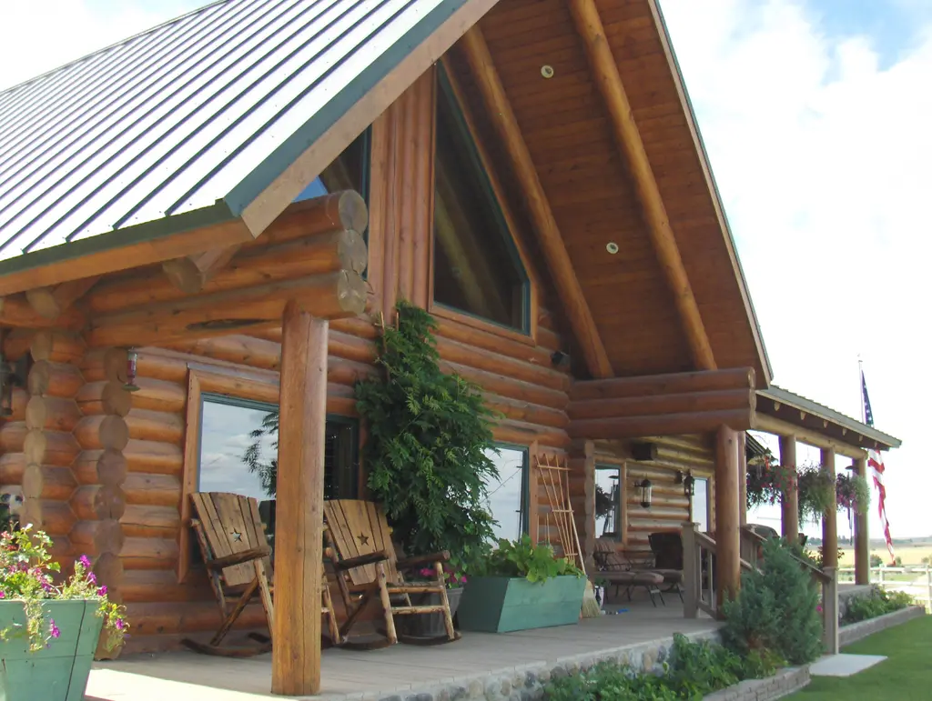 Log home