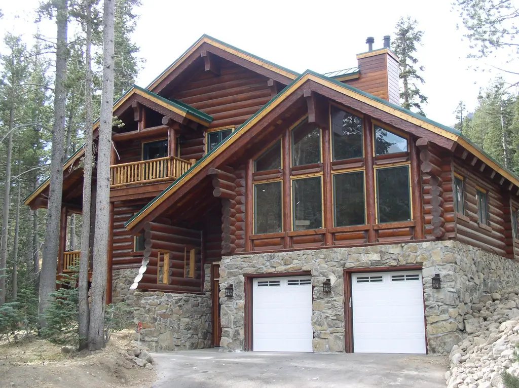 Log home