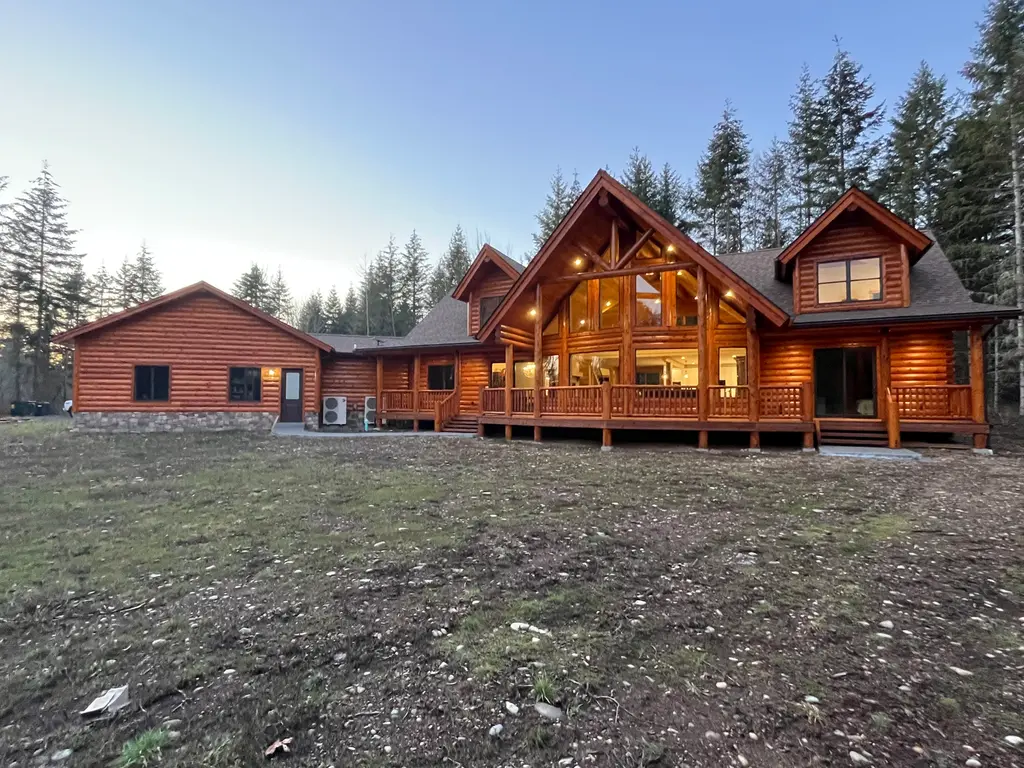 Log home