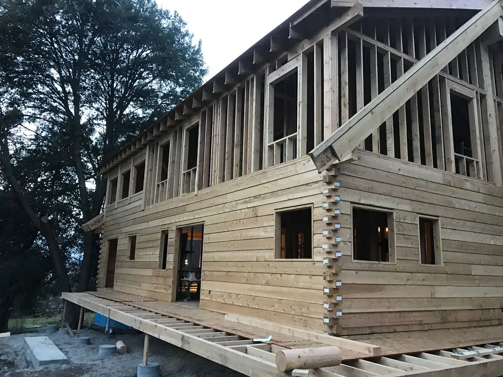 Log home