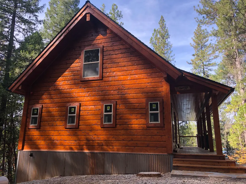 Log home