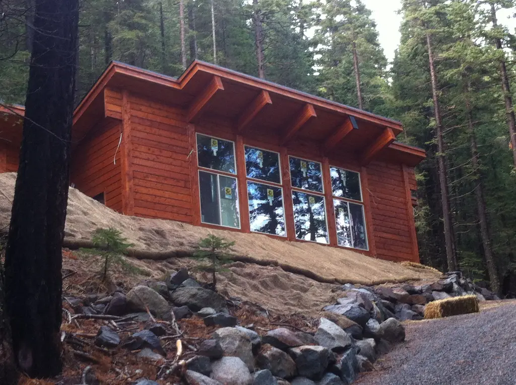 Log home