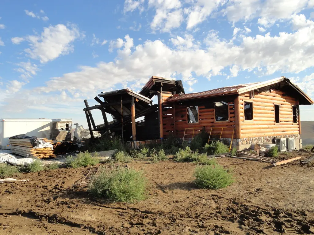 Log home