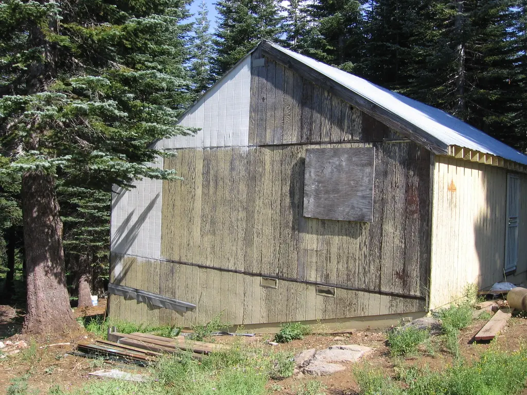 Log home