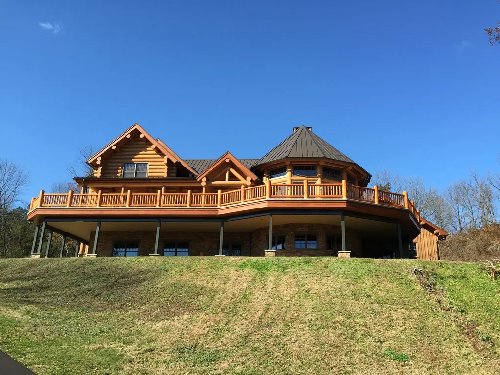 Log home